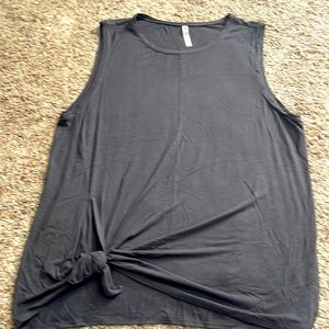 Fabletics sleeveless tie front top size: XXL